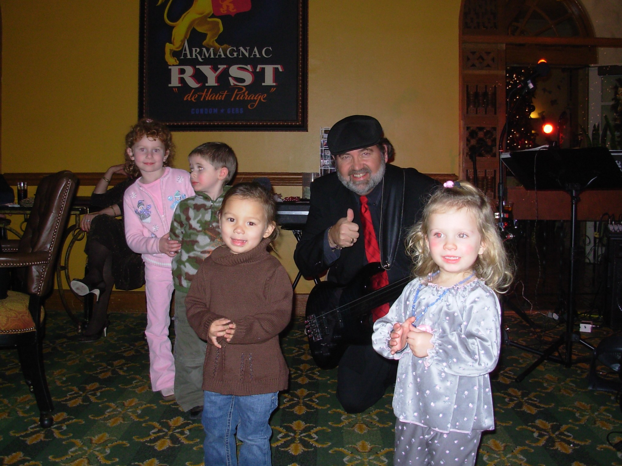 Little fans helping the Wise Guy at the Hershey Hotel Iberian Lounge

