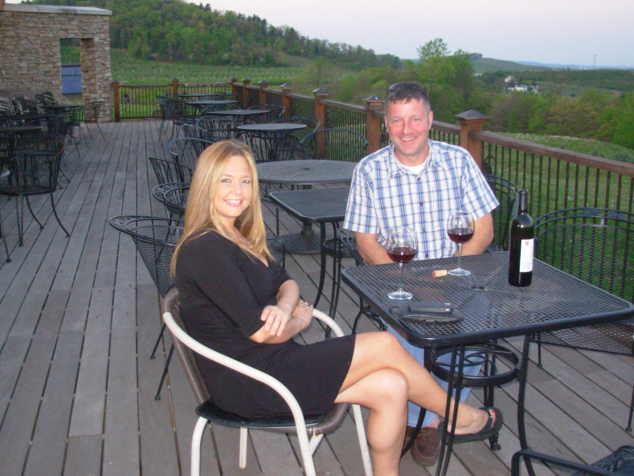 Fans on the deck at Hauser Estate Winery
