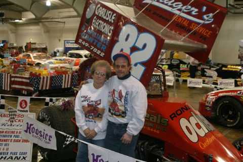 Beattie Heckert & Rob Hockenberry
Wild Bill Heckert's widow with the new team owner/driver...he tragically passed away during the year from health problems while at his work...
